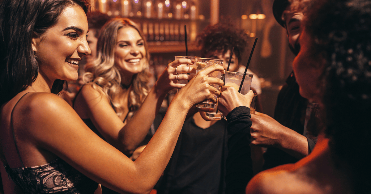 Dubai Holiday Package ( 5 nights / 6 days ) 3 Luxurious Ambiance of Club Luna