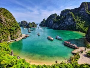 places to visit in halong bay 7